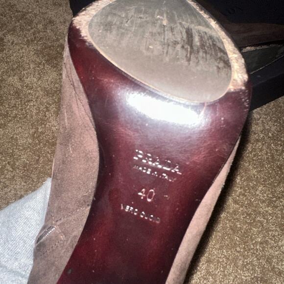 Suede Prada boots - Picture 6 of 6